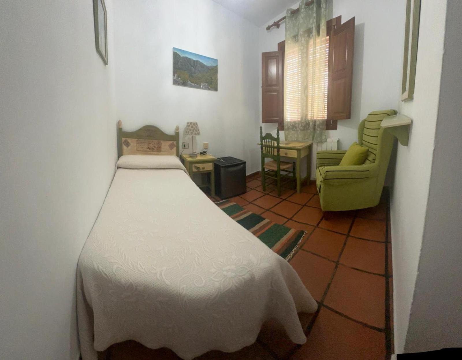 Hostal Rural Las Terrazas De La Alpujarra Bubion Exterior photo