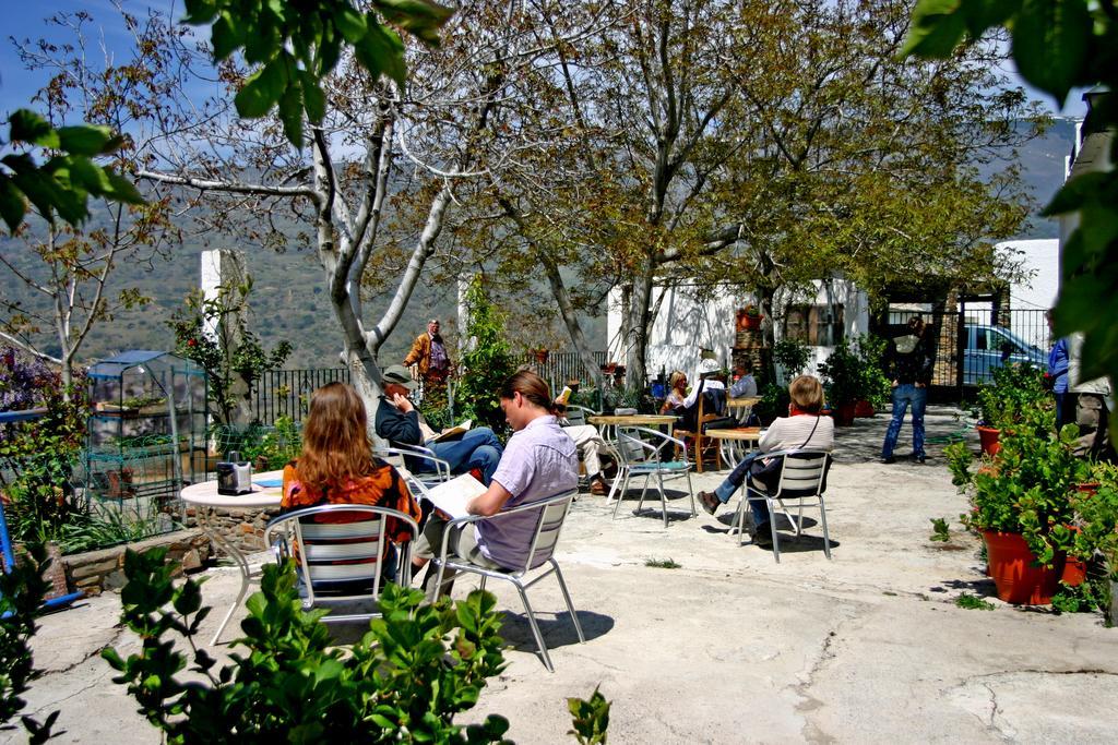 Hostal Rural Las Terrazas De La Alpujarra Bubion Exterior photo
