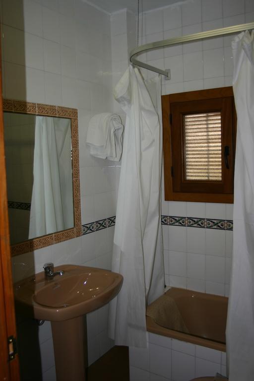 Hostal Rural Las Terrazas De La Alpujarra Bubion Exterior photo